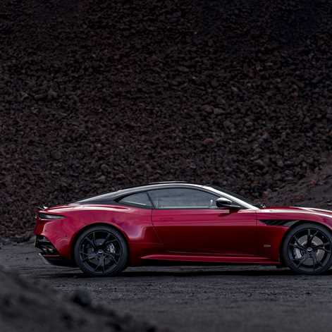 Taki jest Aston Martin DBS Superleggera